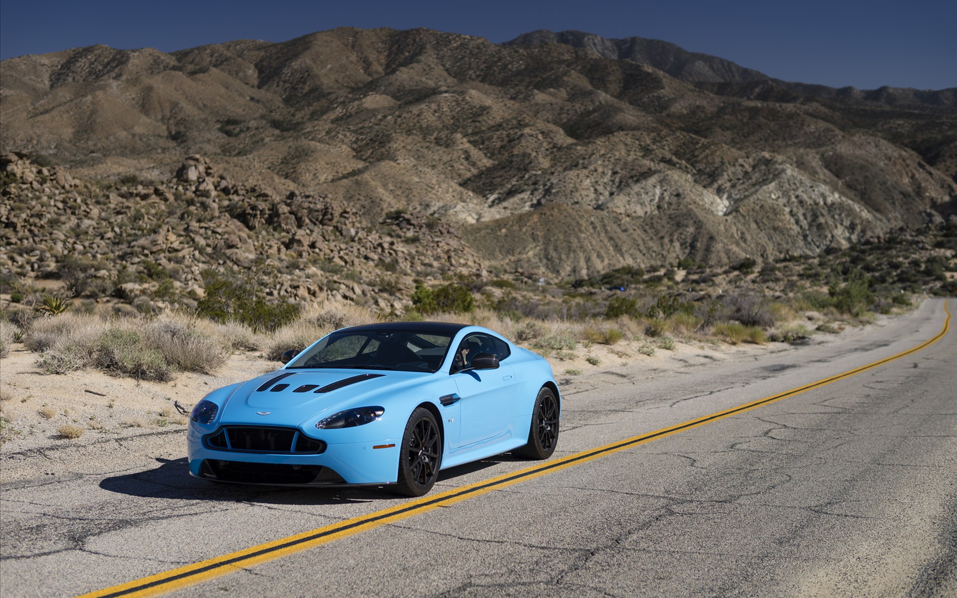 Aston Martin V12 Vantage S 2014